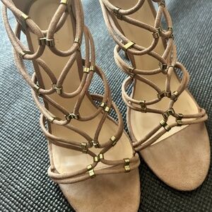 Women’s heels tan with gold accents